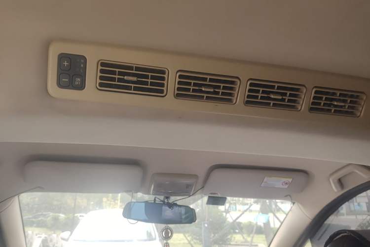 Used Dongfeng Fengon 360 2015 1.5L Manual Luxury 7-Seater China IV Standard Headliner