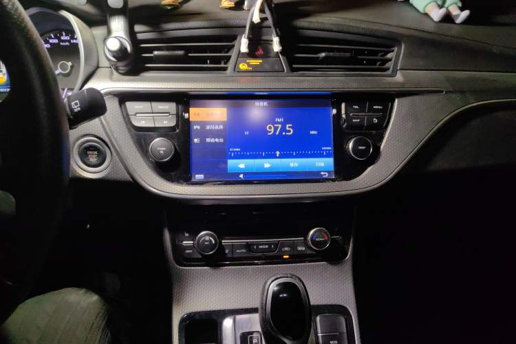 Used Geely Auto Emgrand GS 2016 Sport Edition 1.3T Automatic ZhenShang Model Audio And AC Panel