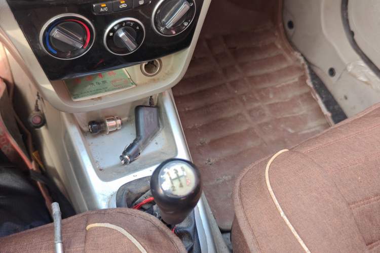 Used CHANGAN Alsvin V3 2015 1.4L Manual Meiman Model China IV Standard