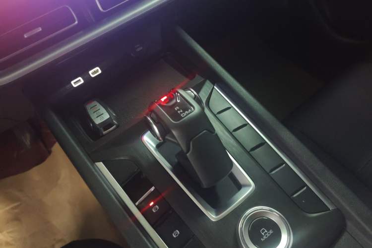 Used Great Wall Poer 2023 2.0T Commercial Version Automatic Diesel Two-Wheel Drive Elite Trim with Long Bed – GW4D20M
