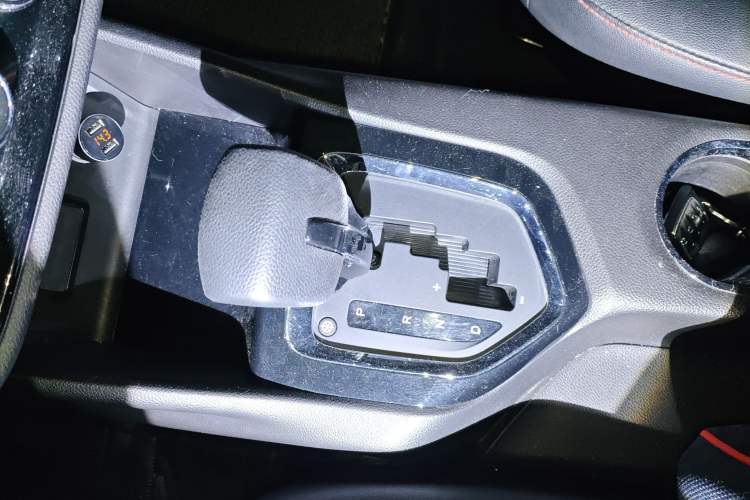 Used Soueast DX3 2016 1.5T CVT Prestige Edition
