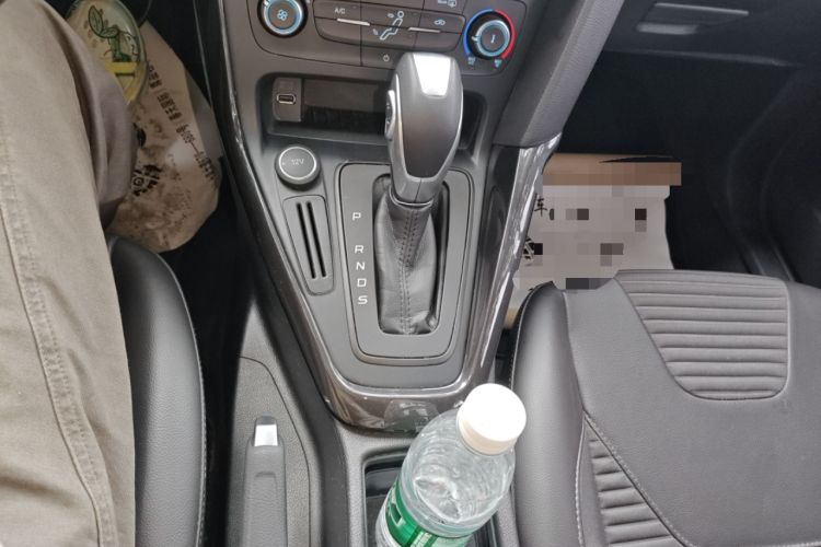 Used Ford Focus 2018 Hatchback Classic 1.6L Automatic Trendy SmartDrive Edition
