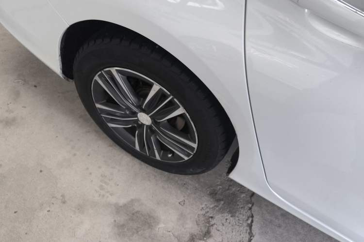 Used Peugeot 308 2016 1.6L Automatic Luxury Edition Right Rear Wheel Hub