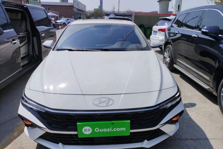 Used Hyundai Elantra 2023 1.5L CVT GLX Elite Edition Front