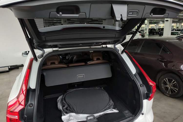 Used Volvo XC60 2021 T5 4x4 Smart Luxury Edition