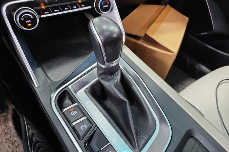 Used Geely Auto Binray 2018 14T CVT Binyi Edition
