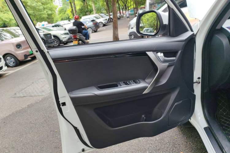 Used Chery Tiggo 3 2016 1.6L CVT Luxury Edition