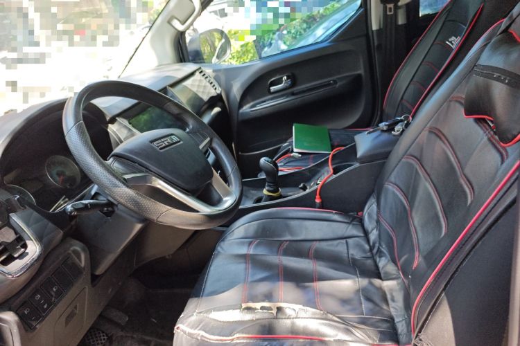 Used Jinbei Gold Hiace 2021 1.5L Passenger Vehicle Engineering Lion 5-Seater
