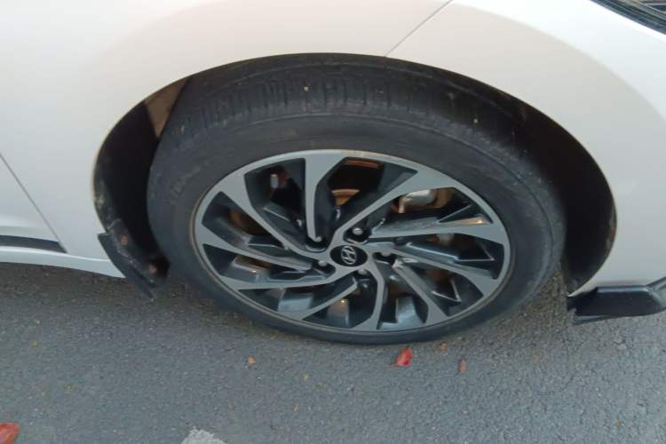 Used Hyundai Elantra (6th Generation / Lingdong) 2020 1.5L CVT Smart & Stylish – Elite Version Right Front Wheel Hub