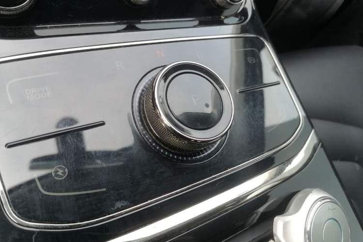 Used NETA U 2021 Pro 400 Industry Custom Edition Gear Lever