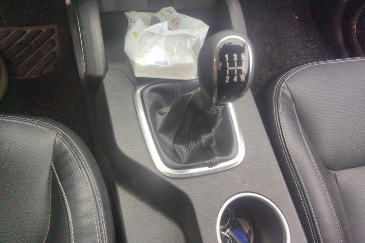 Used Geely Auto Vision X6 2016 1.8L Manual Luxury Model