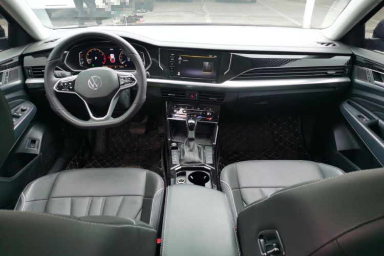 Used Volkswagen Passat 2024 280TSI Elite Edition Center Console