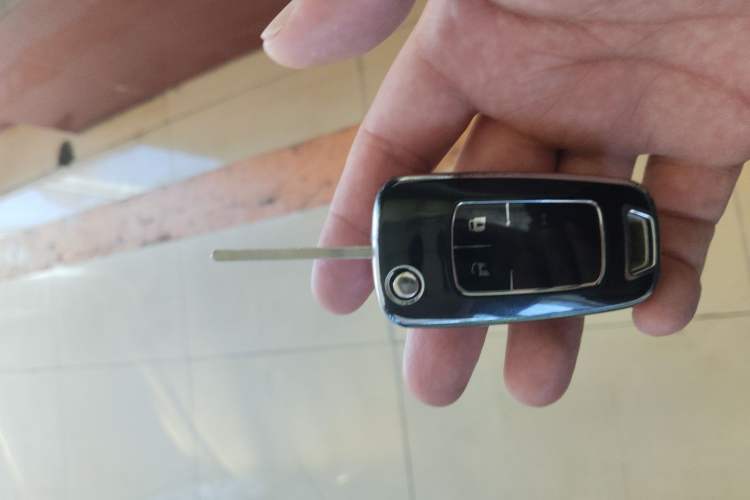 Used Buick Regal 2015 1.6T Leading Technology Model Vehicle Key