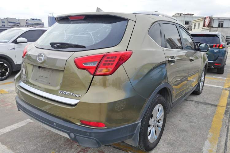 Used GAC Trumpchi GS5 Super 2015 2.0L Automatic Two-Wheel Drive Elite Edition Rear Right 45 Deg