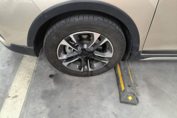 Used Geely Auto Vision X3 2019 Upgraded Model 1.5L CVT Prestige Version
