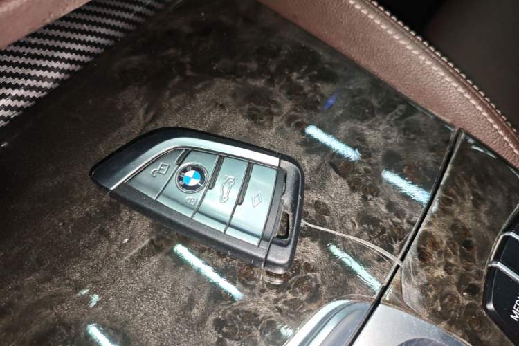 Used BMW 5 Series 2022 525Li M Sport Package