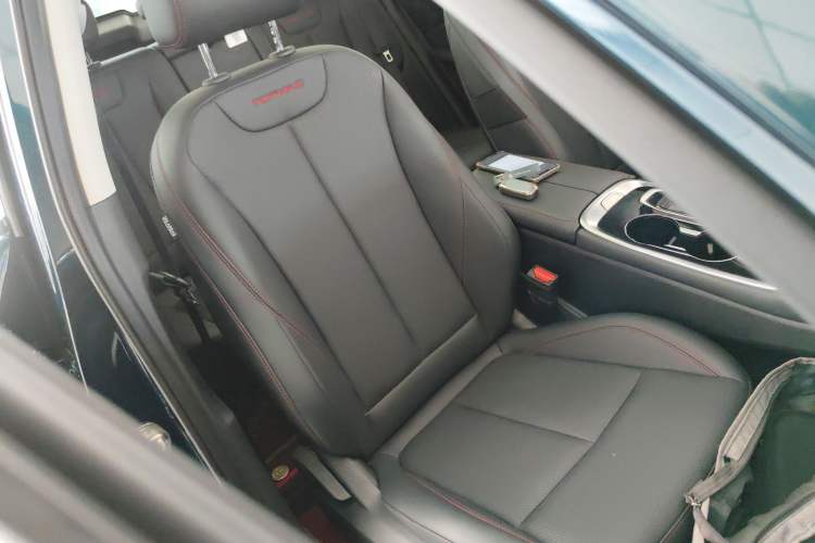 Used FORTHING T5 EVO 2021 1.5TD DCT Diamond Edition Right Front Seat