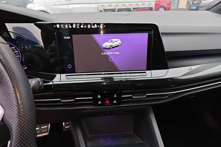 Used Volkswagen Golf 2023 Facelift 280TSI DSG R-Line Lite
