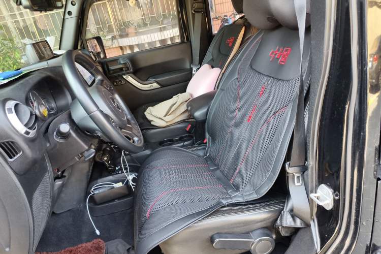 Used Jeep Wrangler 2015 3.0L Sahara Four-Door Edition