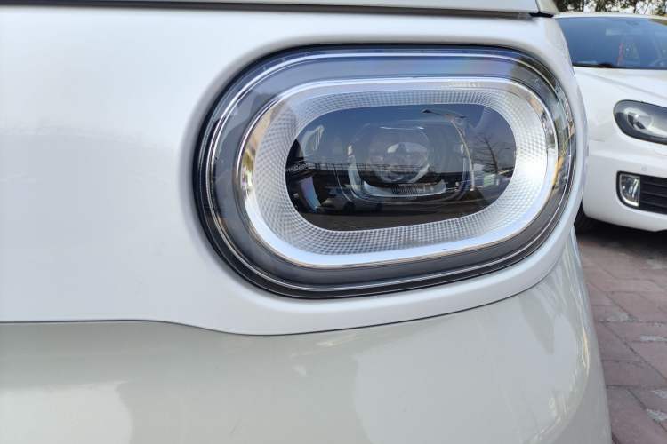 Used Wuling Hongguang MINIEV 2024 3rd Generation 215km Advanced Version
