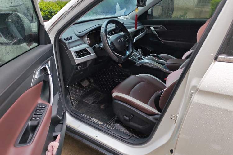 Used Geely Auto Emgrand X7 Sport 2022 1.8TD DCT Zhiya Trim Driver Seat