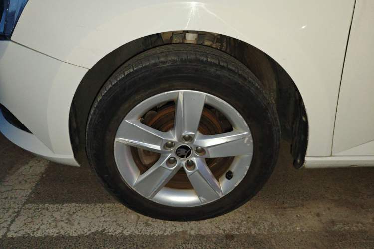 Used Skoda Fabia 2017 1.4L Manual Enjoy Edition
