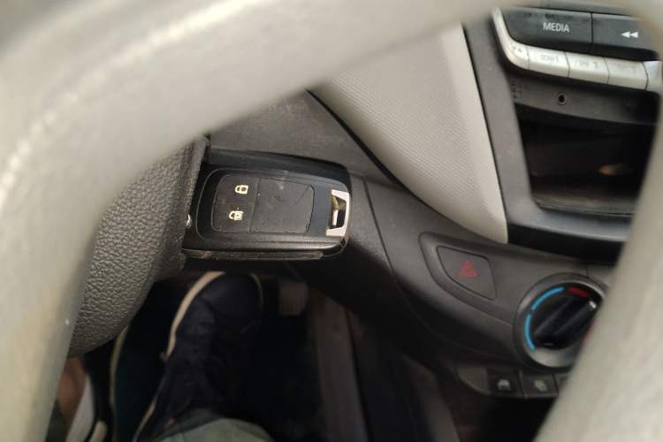 Used Chevrolet Sail 2015 Sail 3 1.3L Manual Ideal Edition Vehicle Key