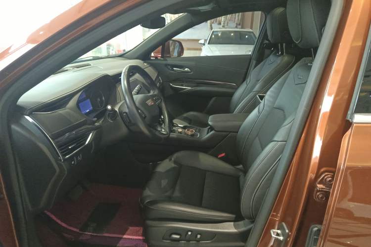 Used Cadillac XT4 2021 28T Two-Wheel Drive Tech Edition