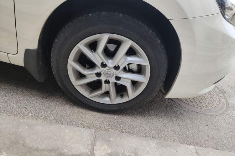 Used Nissan Tiida 2021 1.6L CVT Smart Drive Edition Right Front Wheel Hub