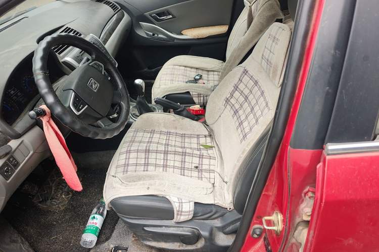 Used Zotye Z300 2014 New Vision 1.5L Manual Fashion Edition Left Front Seat