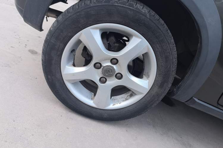 Used Suzuki Wagon R X5 2013 Revised Version 1.4L VVT Cruise Edition Right Rear Wheel Hub