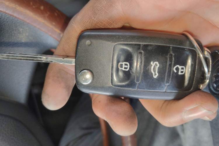 Used Skoda Rapid 2013 1.6L Manual Smart Selection Model