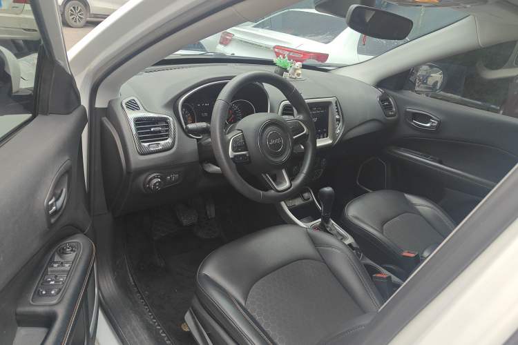 Used Jeep Compass 2020 220T Automatic Leading Edition