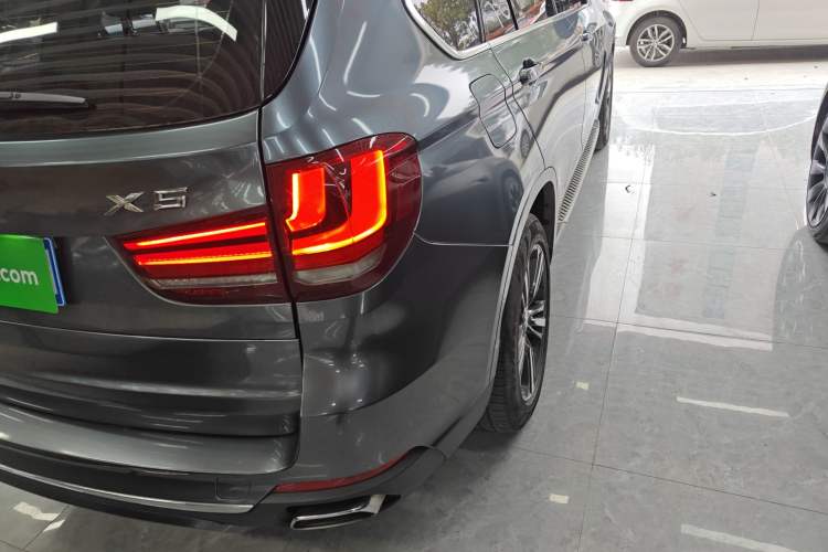Used BMW X5 2018 xDrive35i Elegant Edition Right Rear Taillight