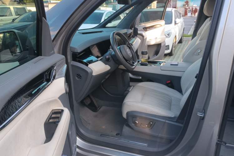 Used Zeekr 009 2022 WE Edition
