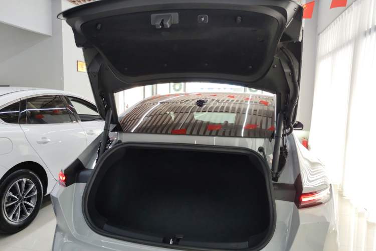 Used Nio ET5 2022 75 kWh