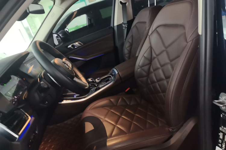 Used BMW X5 2022 xDrive 30Li Luxury M Sport Package