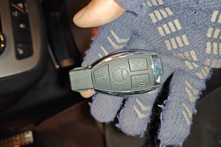 Used Mercedes-Benz R-Class 2014 R 320 4MATIC Business Model