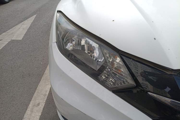 Used Honda Vezel 2015 1.5L CVT two-wheel drive Comfort trim Right Front Headlight