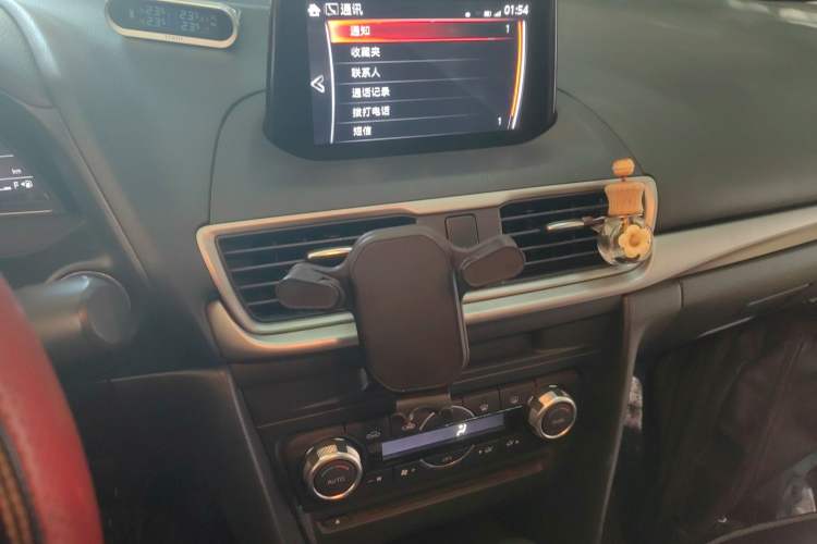 Used Mazda 3 Axela 2017 Sedan 1.5L Automatic Luxury Model Emission Standard China V Audio And AC Panel