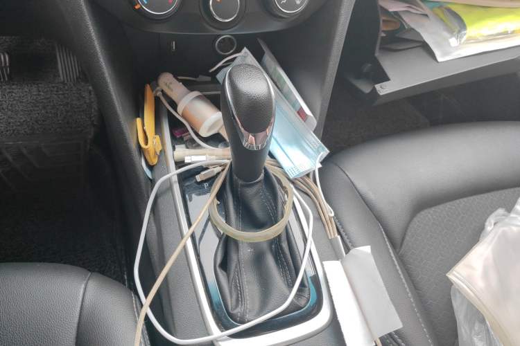 Used Chevrolet Cavalier 2019 320 Automatic Xinyue Edition Gear Lever