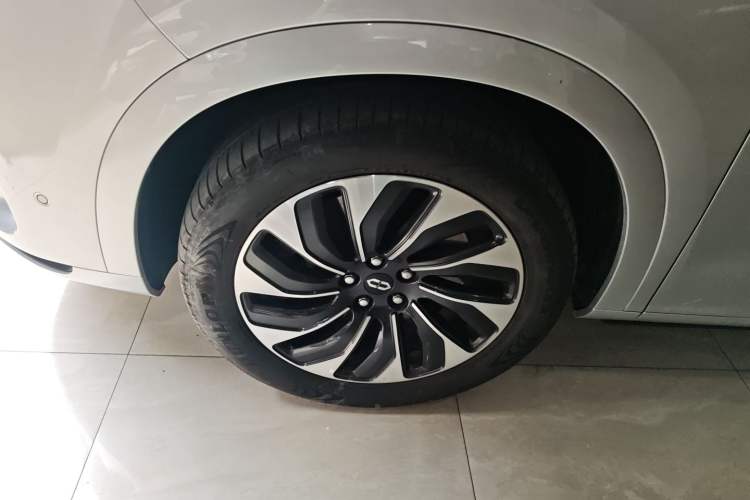 Used Hima AITO M7 2024 1.5T Four-Wheel Drive Plus Version 5 Seats
