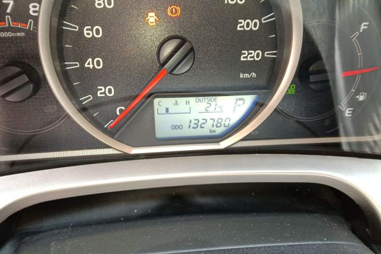 Used Toyota RAV4 2015 2.0L CVT Two-Wheel Drive Fashion Edition