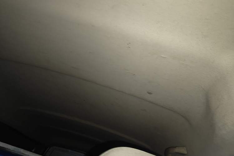 Used Wuling Rongguang 2019 1.2L S Van Standard Model with 5 Seats Headliner