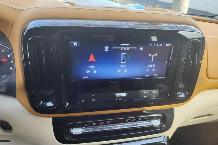 Used Mercedes-Benz Vito 2024 2.0T Elite Version 7 Seats