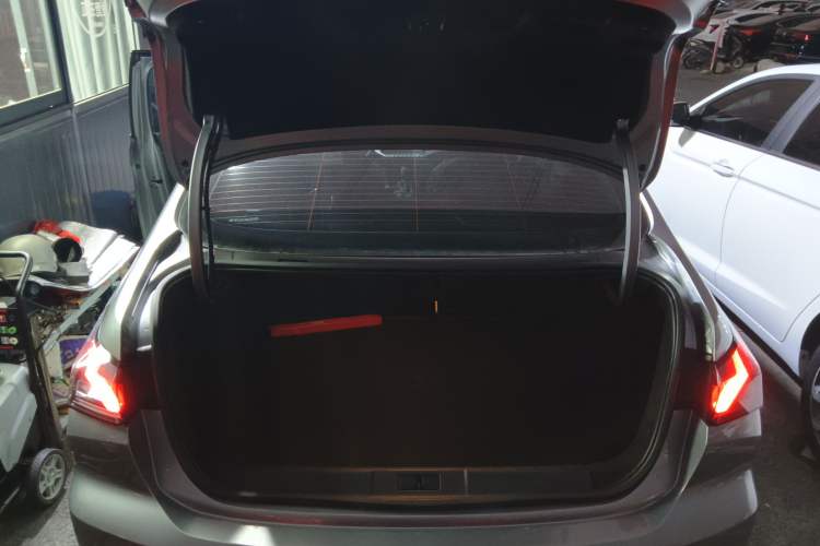 Used Peugeot 408 2022 1.6T Light-Chasing Edition
