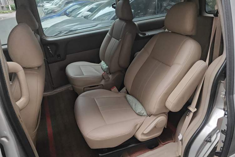 Used Buick GL8 2012 2.4L BASE Comfort Edition
