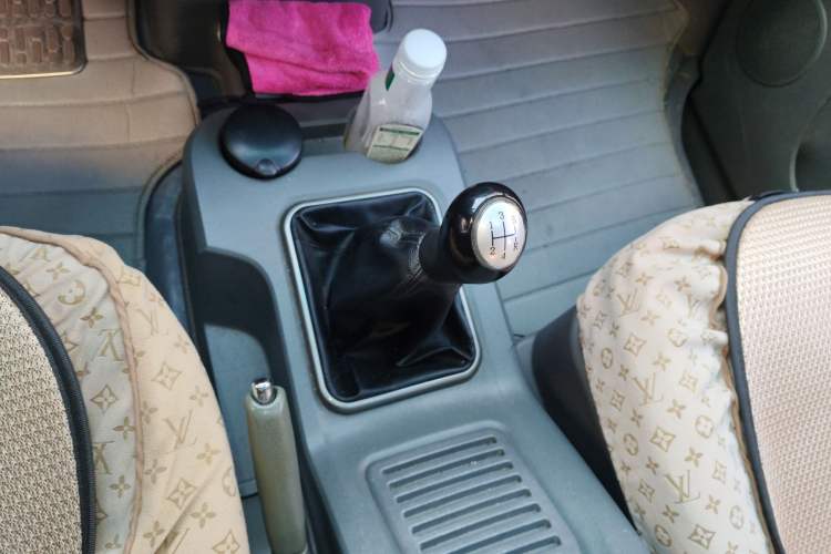 Used FORTHING Lingzhi 2011 Q3 2.0L Short-Wheelbase Standard Edition