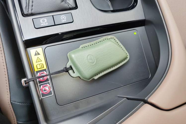 Used Lexus ES 2025 200 Premium Edition
