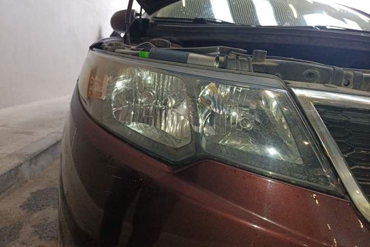 Used Kia Forte 2009 1.6L MT GL Right Front Headlight